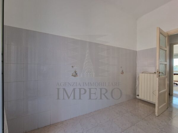 Trilocale via Sottoconvento 80, Ventimiglia