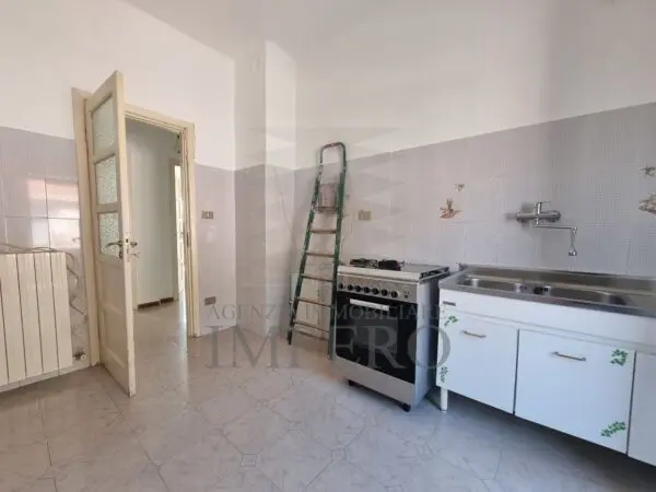 Trilocale via Sottoconvento 80, Ventimiglia