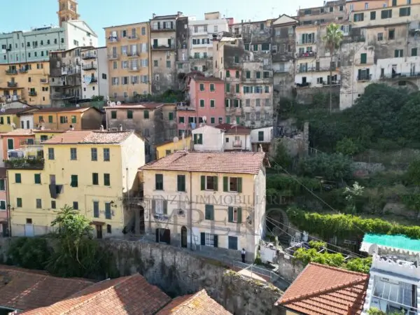 Trilocale via Salita Lago 2, Ventimiglia