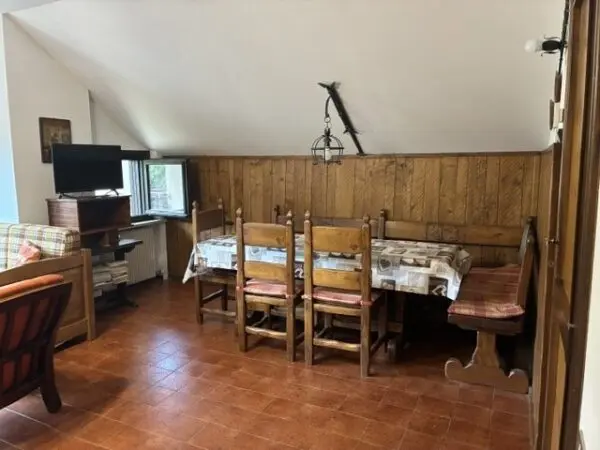 Appartamento via Cotolivier, Oulx