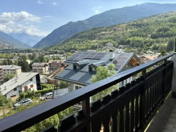 Appartamento via Cotolivier, Oulx