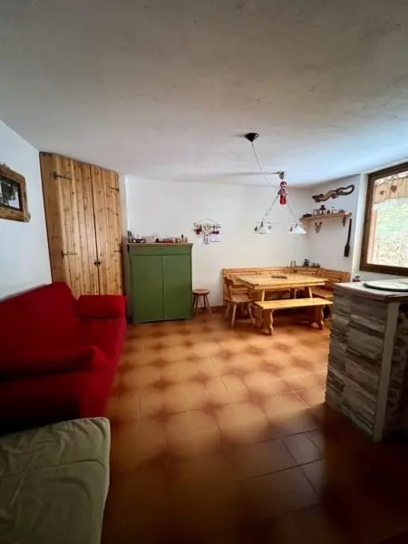 Appartamento via Iv Novembre, Cesana Torinese