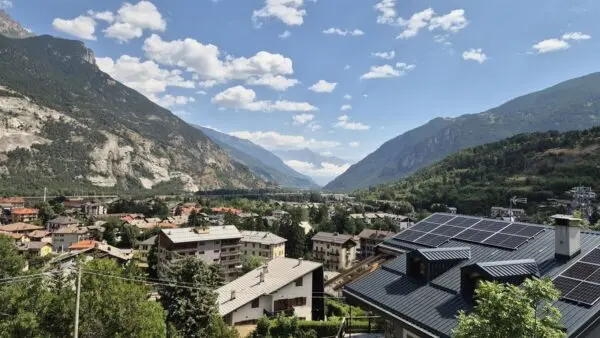 Appartamento via Cotolivier, Oulx