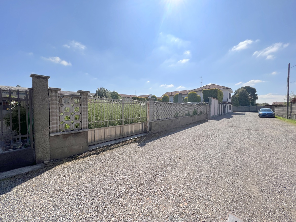 Immagine per Terreno Edificabile in vendita a Nerviano via Trento