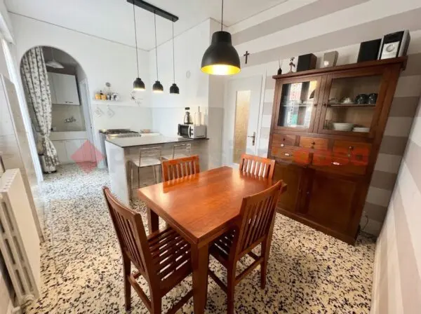 Appartamento via Paquara 19, Verona