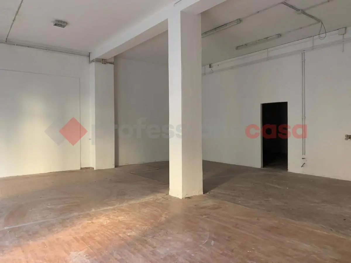 Immagine per Negozio in affitto a Arezzo