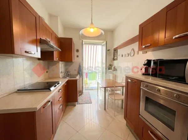 Appartamento via Zeviani 10, Verona