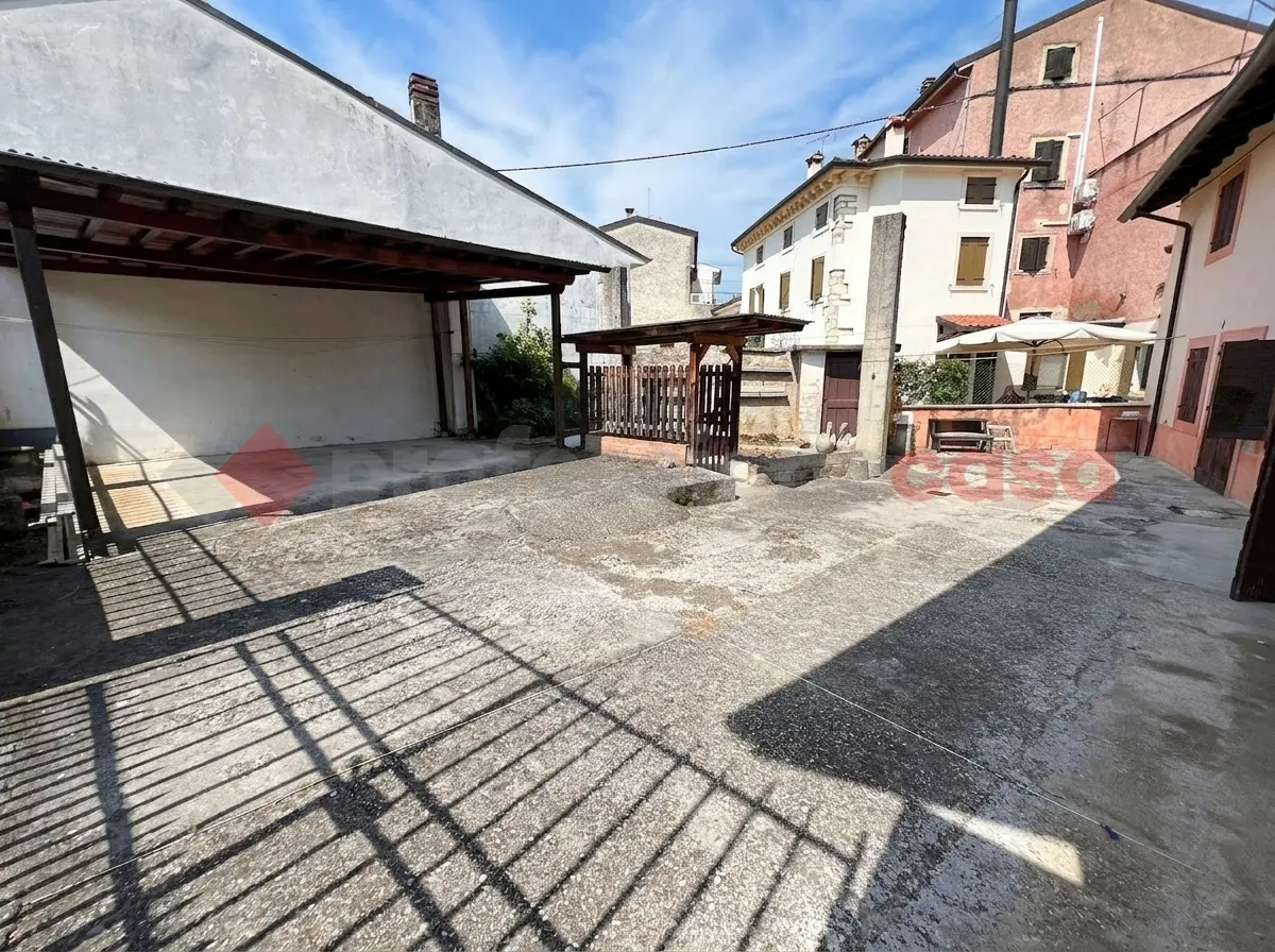 Immagine per Casa Indipendente in vendita a Verona via Pantheon 26 a