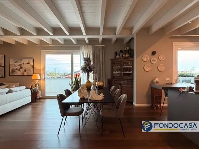 Immagine per Attico/Mansarda in vendita a Zandobbio  