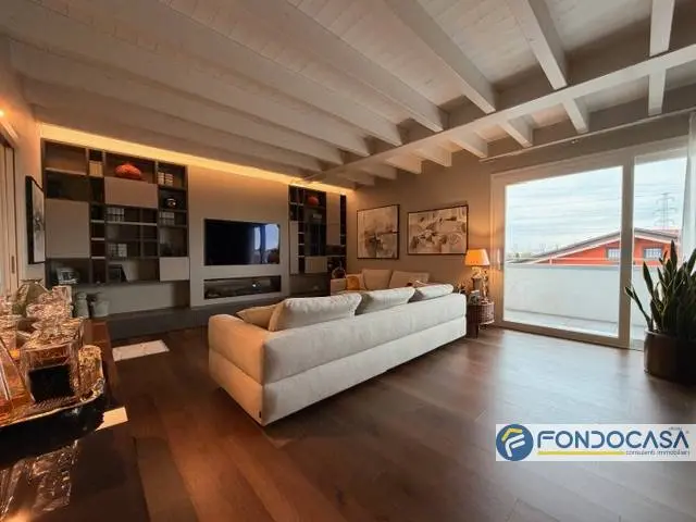 Immagine per Attico/Mansarda in vendita a Zandobbio  