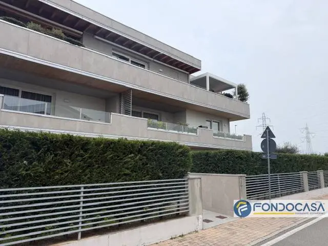 Immagine per Attico/Mansarda in vendita a Zandobbio  