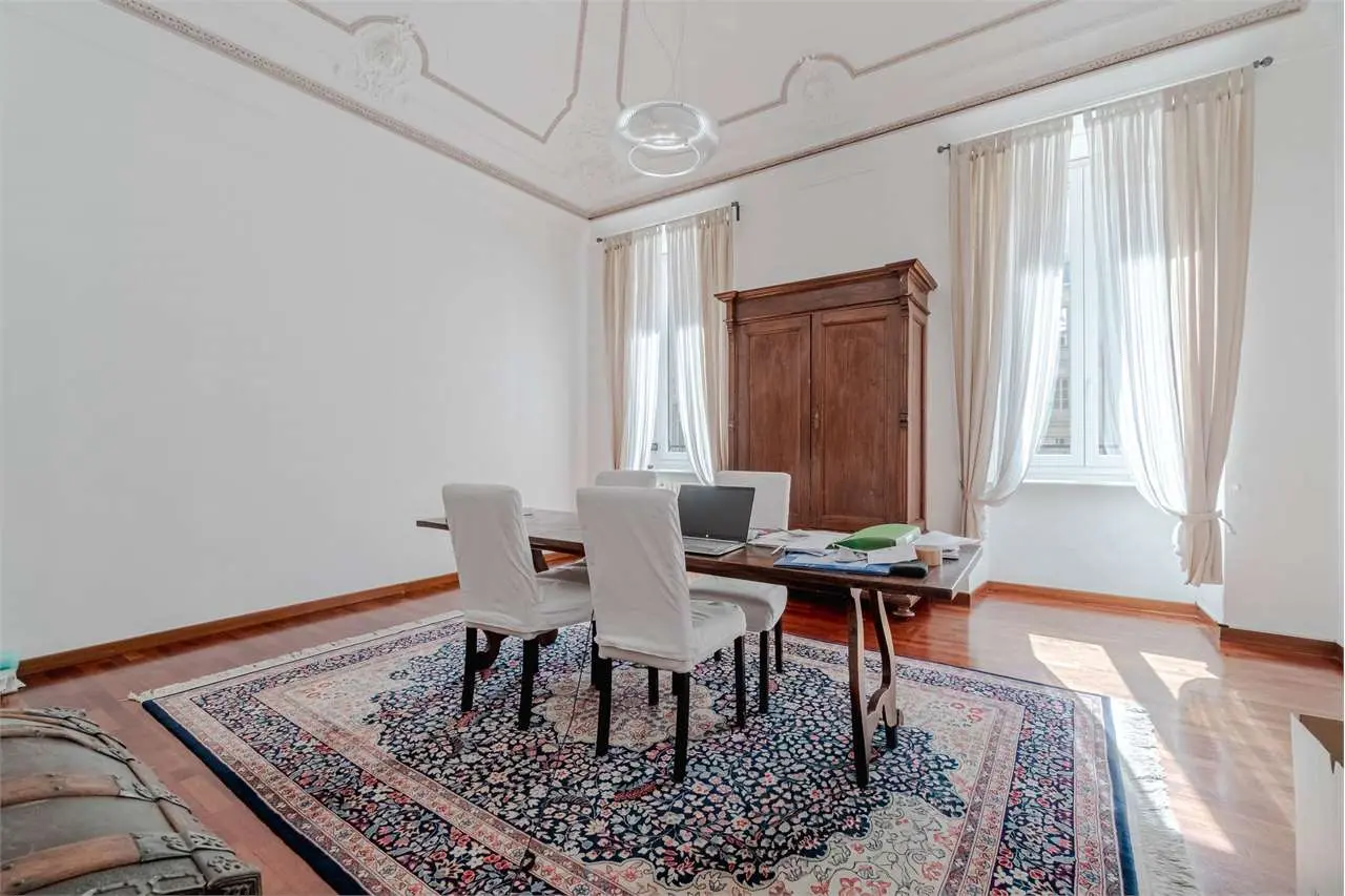 Immagine per Appartamento in affitto a Torino via Giuseppe Luigi Lagrange 10