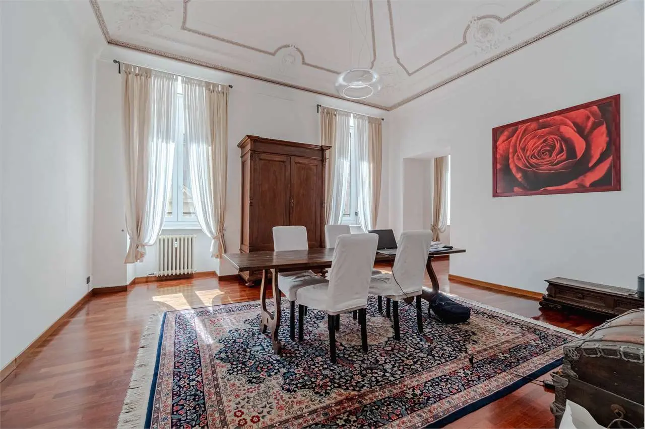 Immagine per Appartamento in affitto a Torino via Giuseppe Luigi Lagrange 10