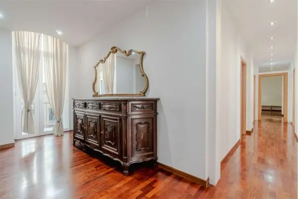 Appartamento via Giuseppe Luigi Lagrange 10, Torino