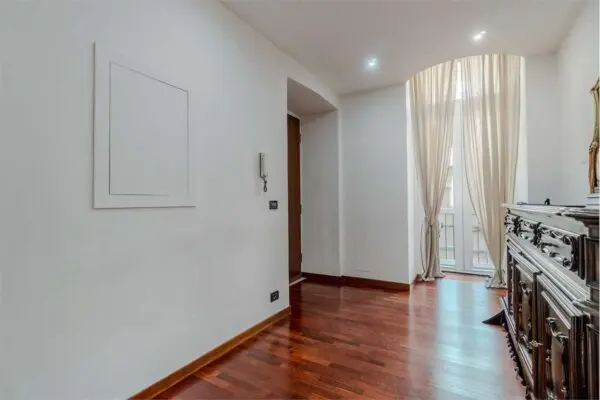 Appartamento via Giuseppe Luigi Lagrange 10, Torino