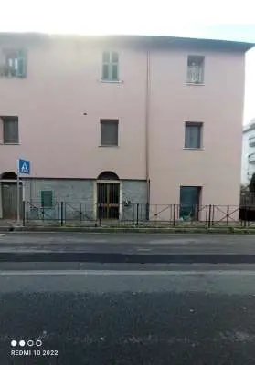 Appartamento via Brigate Partigiane 32, Follo