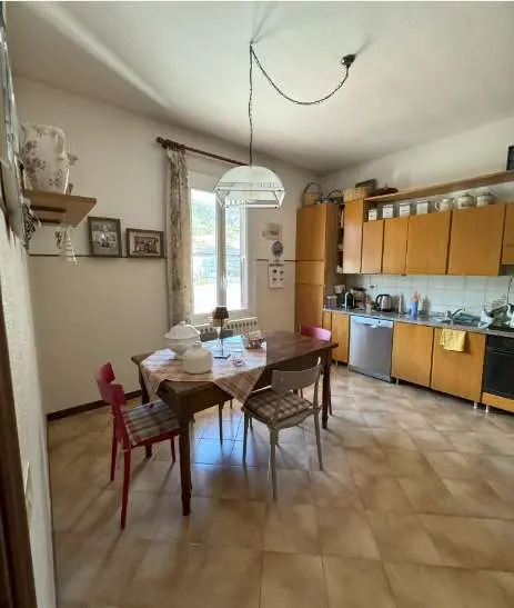Villa Bifamiliare via Ciambellino 6, Albenga