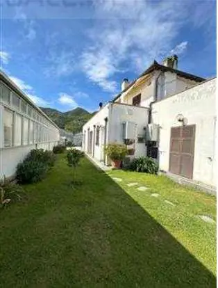 Villa Bifamiliare via Ciambellino 6, Albenga