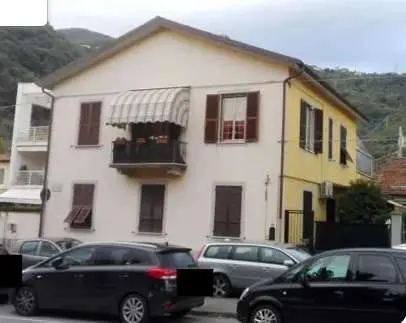 Appartamento via Monfalcone 1, La Spezia