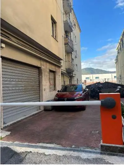 Immagine per Magazzino in asta a Genova via Del Campasso 56