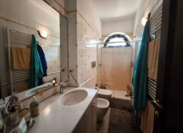 Villa Bifamiliare Albenga