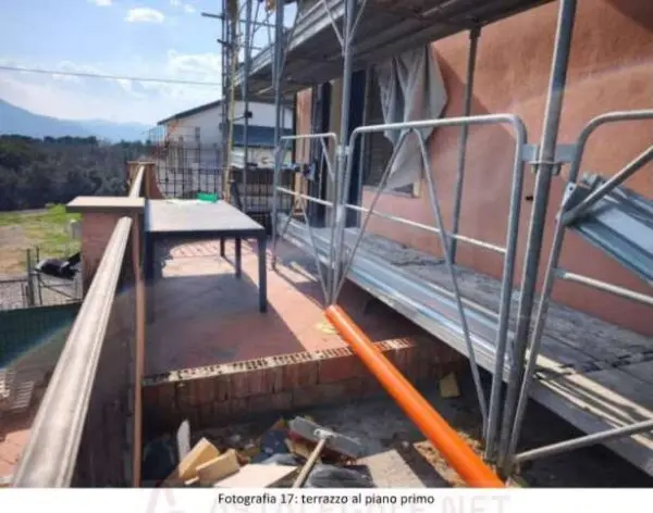 Villa Bifamiliare Albenga