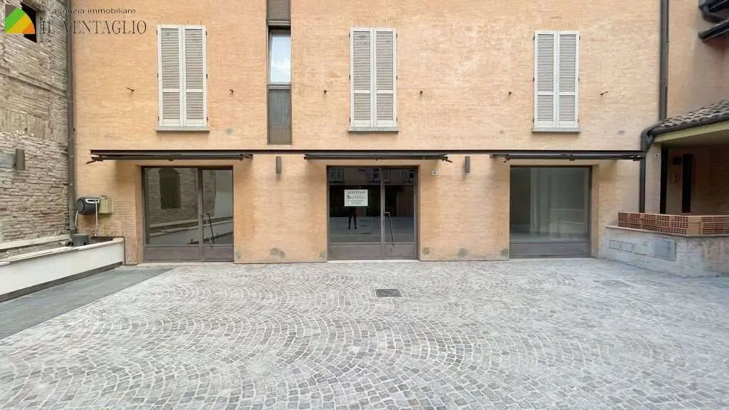 Immagine per Negozio in affitto a Sassuolo