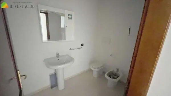 Immagine per Negozio in affitto a Sassuolo