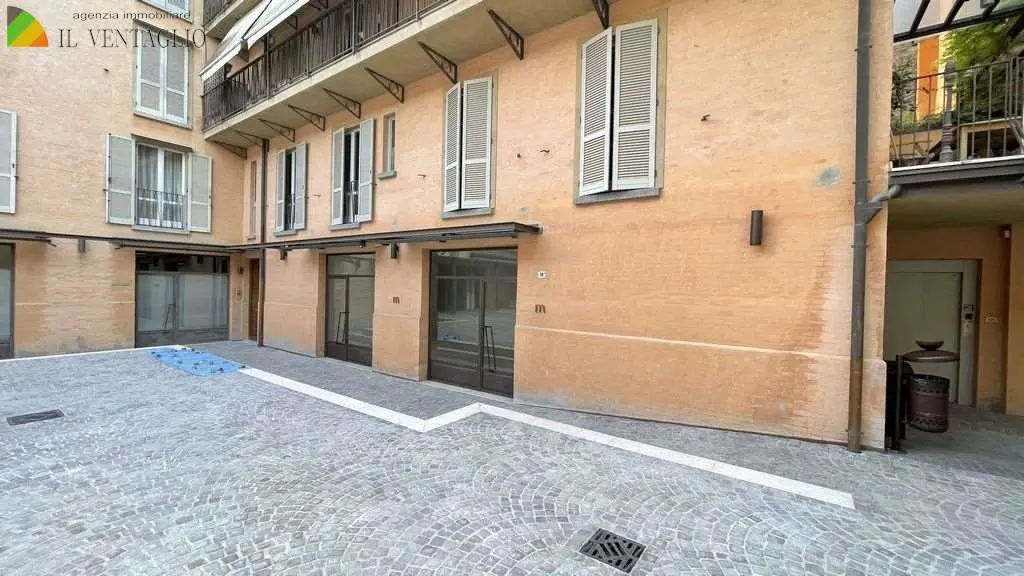 Immagine per Negozio in affitto a Sassuolo