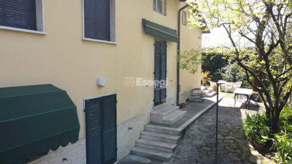 Villa viale Pacini 115, Lucca