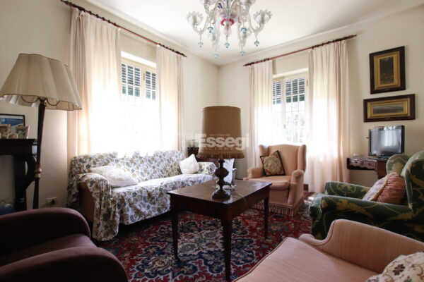 Villa viale Pacini 115, Lucca