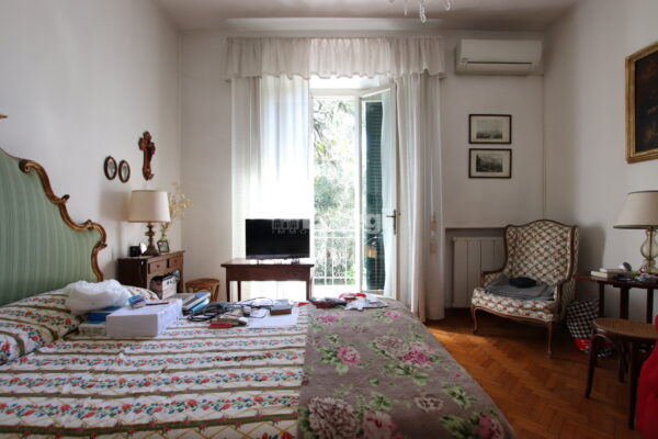 Villa viale Pacini 115, Lucca