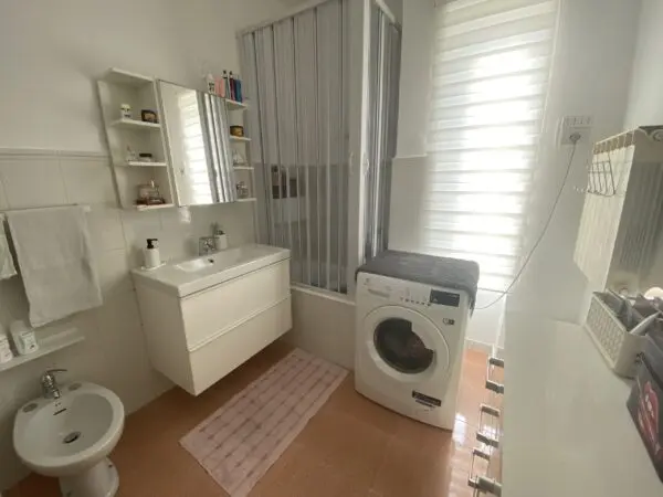 Trilocale viale Della Libertà 32, Casamassima