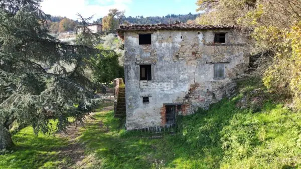 Casale via Del Brennero 1950, Lucca