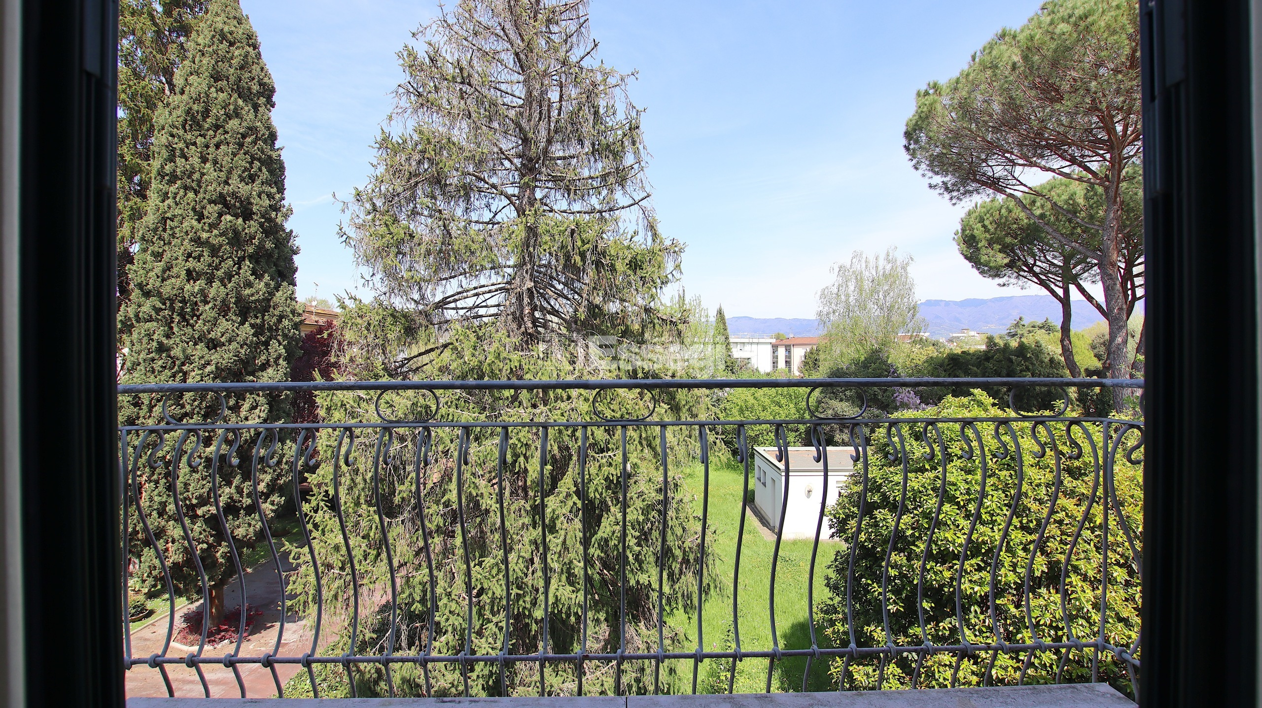 Immagine per Villa in vendita a Lucca via Pietro Paolini 303