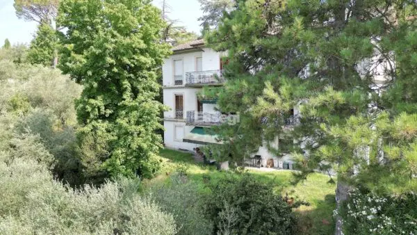 Monolocale 1225, Lucca