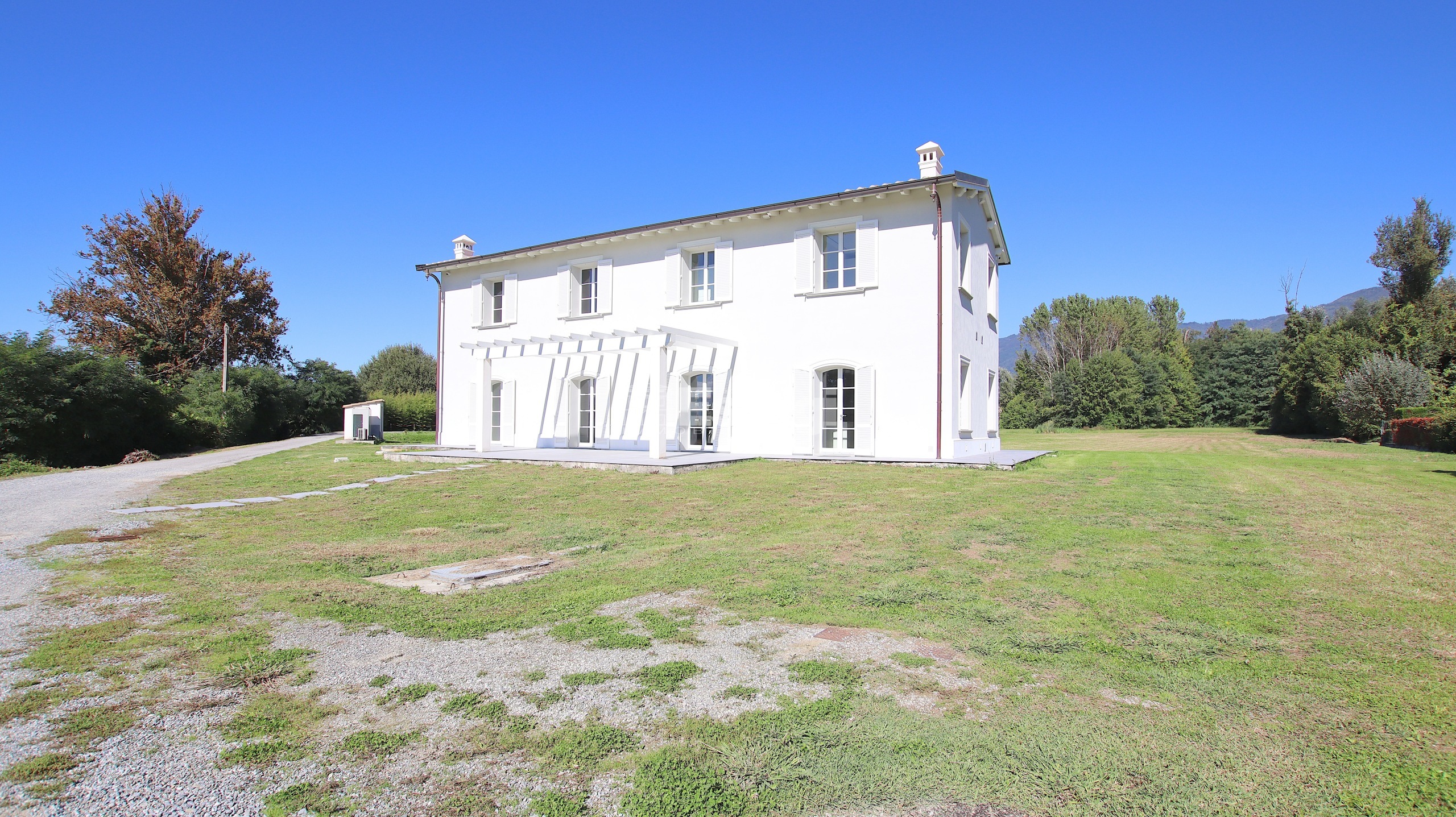Immagine per Villa in vendita a Lucca via Don Emilio Angeli