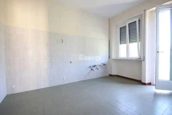 Monolocale via Della Grotta 251, Lucca
