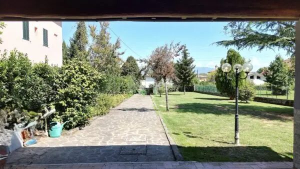 Villa via Per Vicopelago 184, Lucca