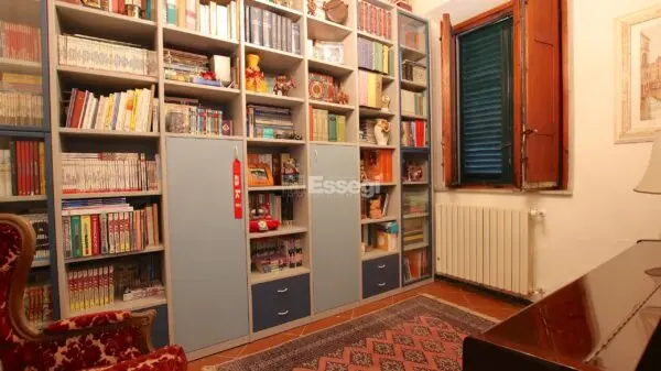Villa via Per Vicopelago 184, Lucca