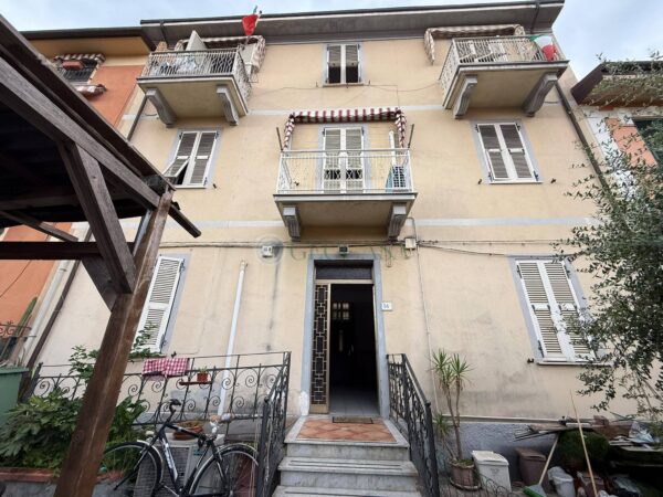 Appartamento via Gagliola, La Spezia