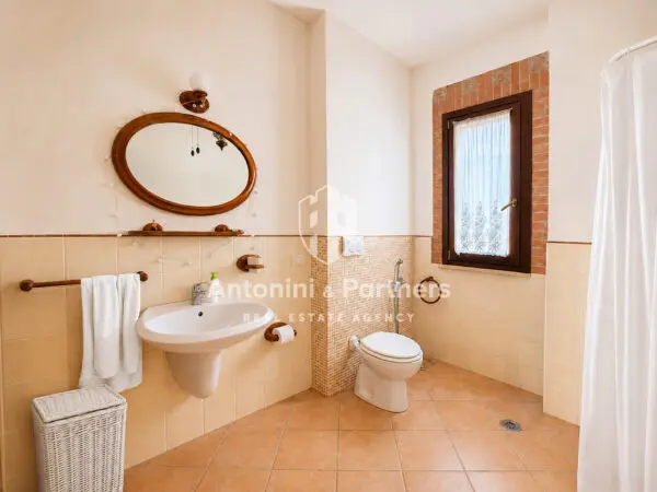 Casale via Località Canonica, Todi