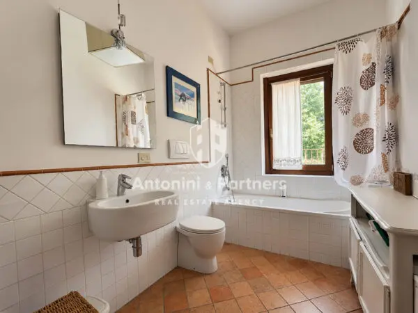 Casale via Località Canonica, Todi
