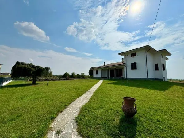 Villa via, Alessandria