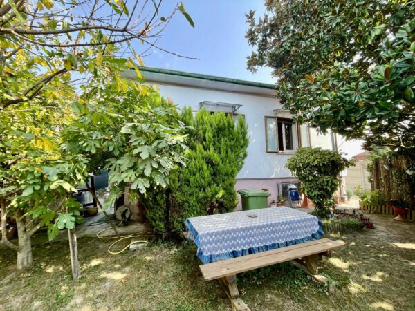 Casa Indipendente via, Alessandria