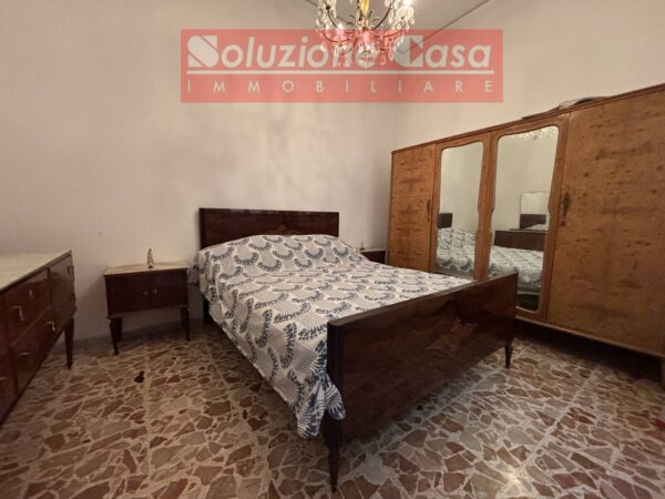 Casa Indipendente via Regina Elena, Canosa Di Puglia