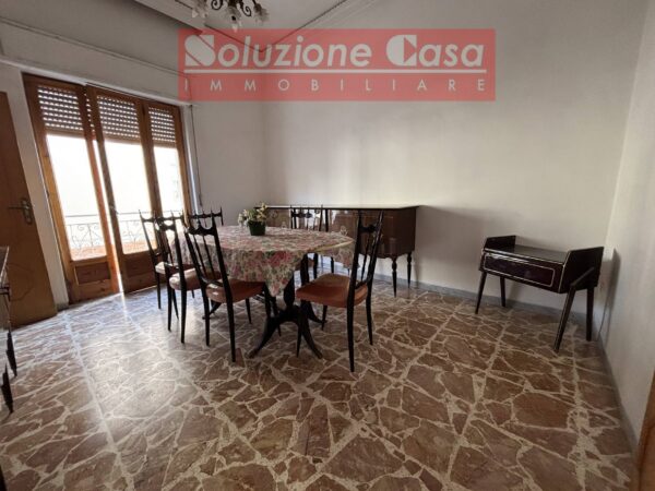 Casa Indipendente via Regina Elena, Canosa Di Puglia