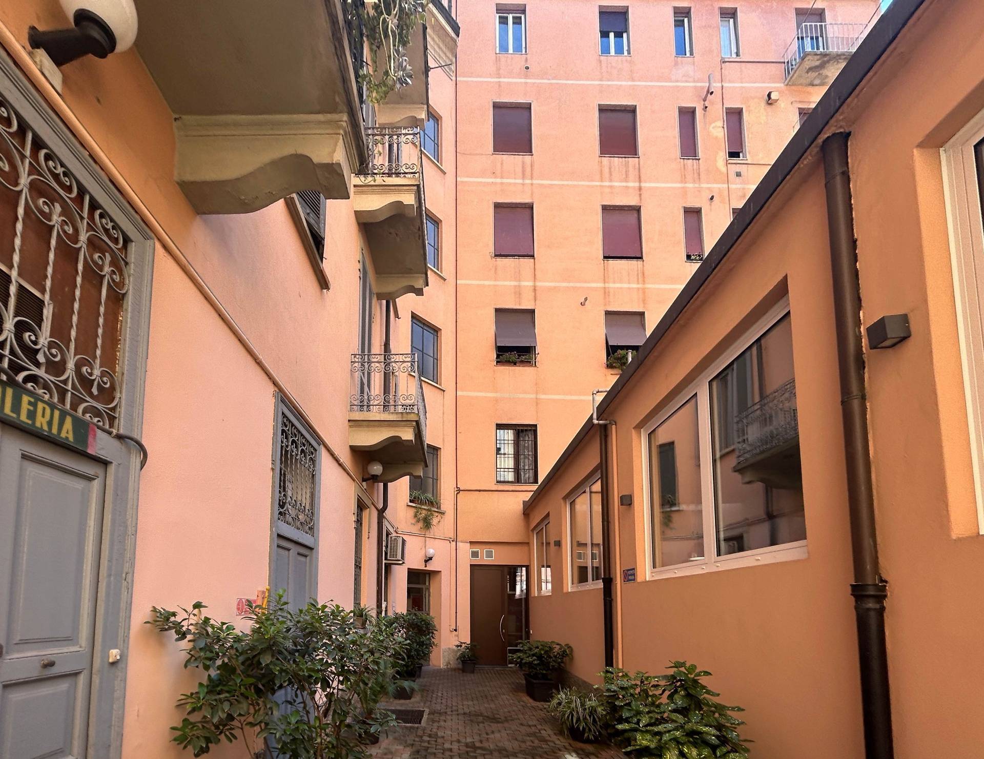 Immagine per Ufficio in affitto a Milano Via Vitruvio 5