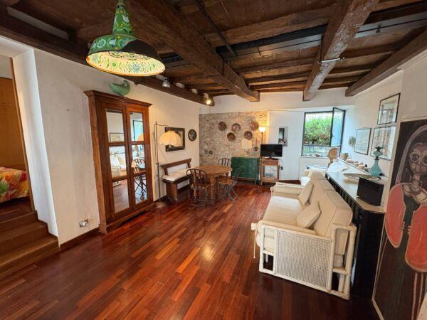 Appartamento via Giuseppe Garibaldi 22, Roma