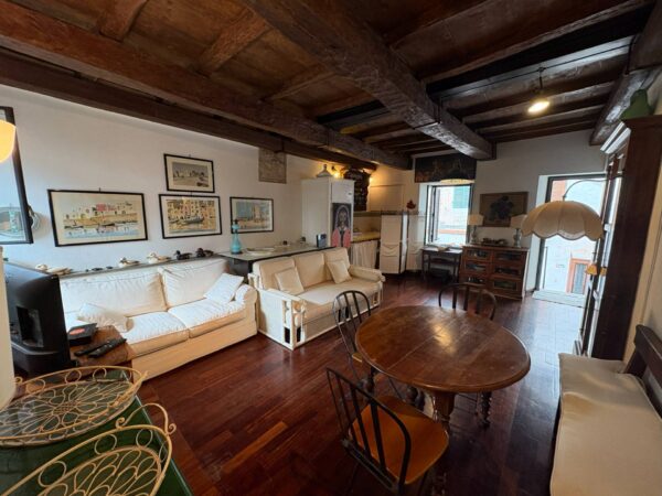 Appartamento via Giuseppe Garibaldi 22, Roma